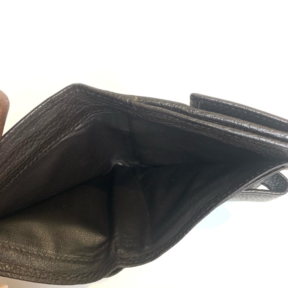 Gucci  GG Canvas Compact Wallet Brown - Picture 4 of 7